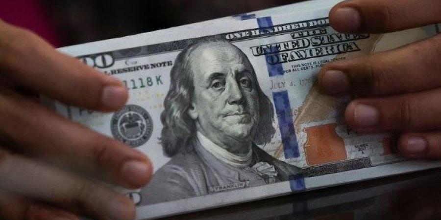 3 جنيهات دفعة واحدة.. مفاجأة في أسعار الدولار الآن بمصر