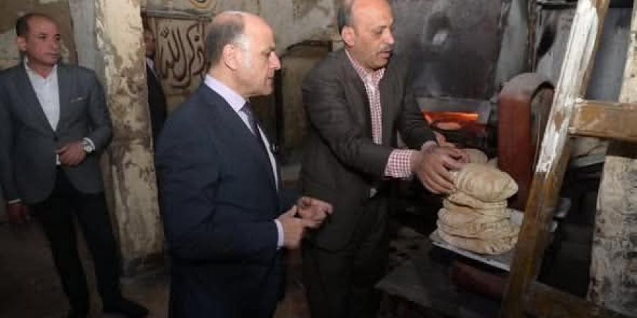 بالصور.. حملات تموينية على مخابز كفر الزيات وطنطا تحرر 22 محضرًا تموينيًا