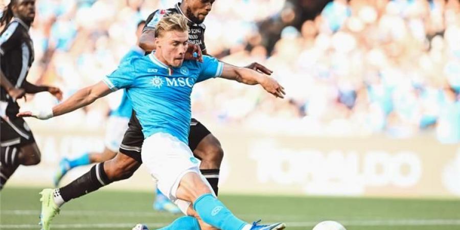 رسميًا.. نابولي يتعاقد مع لاعب مانشستر يونايتد لمدة 4 سنوات