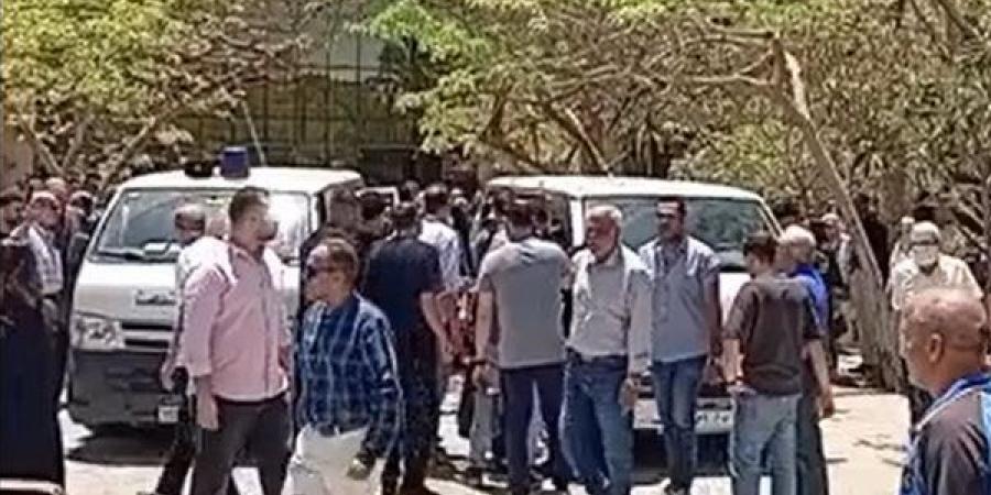 تشييع جنازة الفنانة سهام جلال من مسجد حسن الشربتلي | بث مباشر