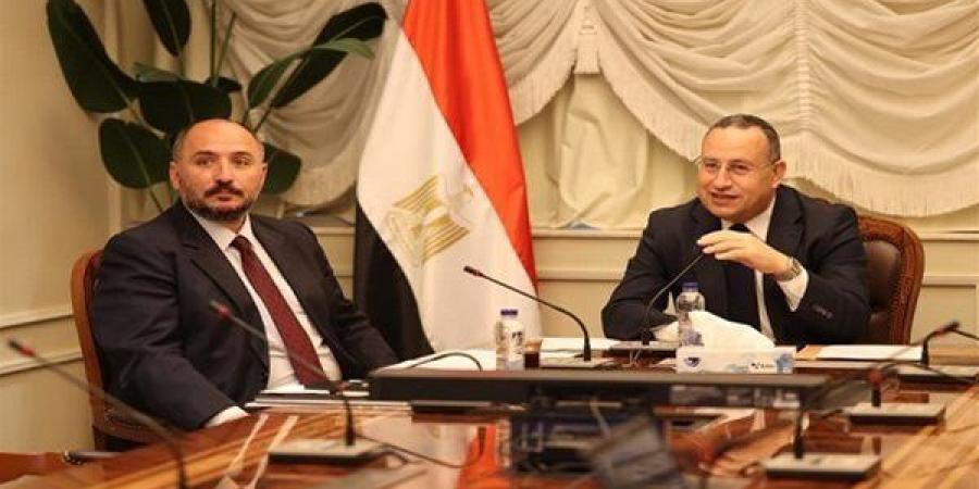 وزير التعليم العالى يعلن تحركًا جديدًا للقوافل الجامعية داخل مصر وإفريقيا