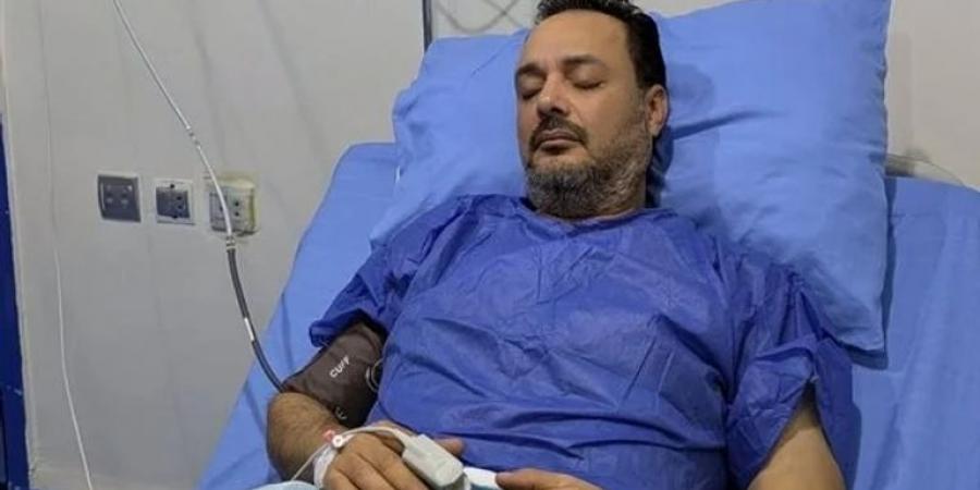 أول ظهور للفنان سامح صفوت من العناية المركزة يثير قلق جمهوره