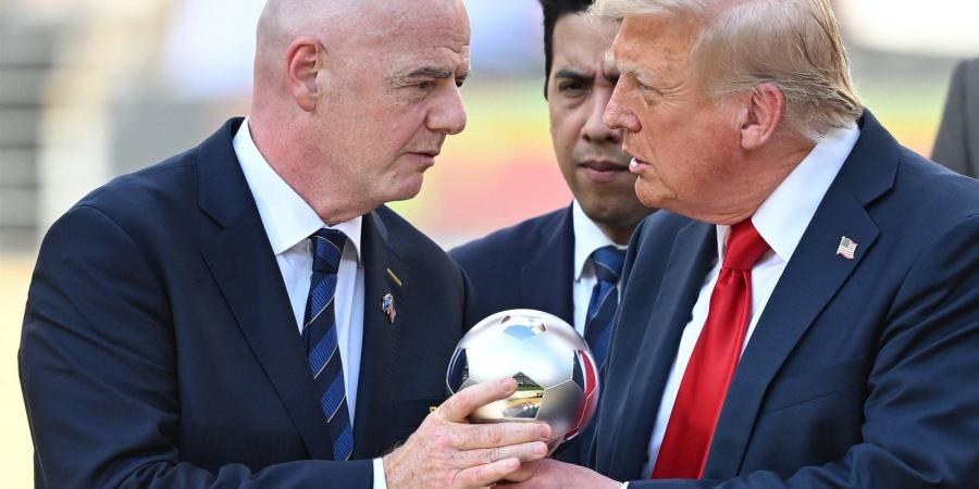 ترحيل وثعابين سامة.. أزمات متلاحقة تهدد كأس العالم 2026 قبل انطلاق البطولة