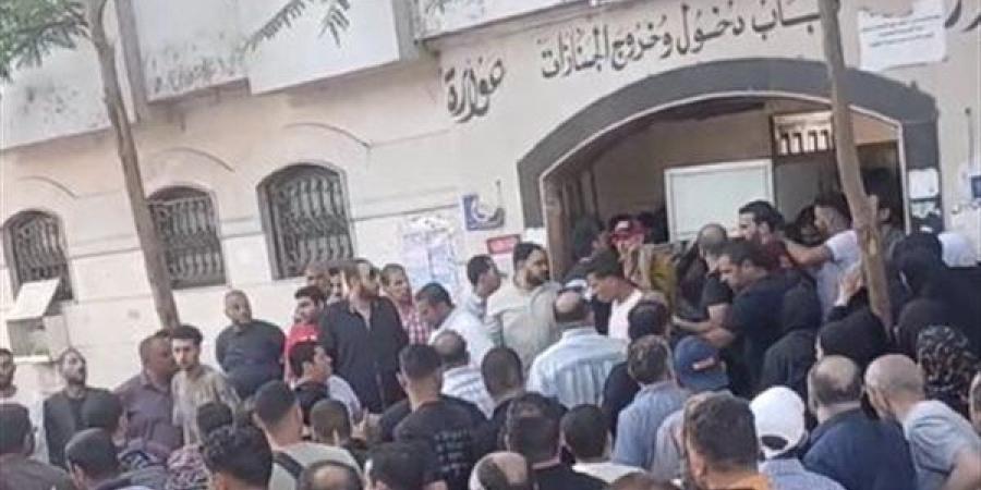 صدمته سيارة ملاكي.. تشييع جنازة الفنان الشاب كريم عبد العليم في طنطا | بث مباشر