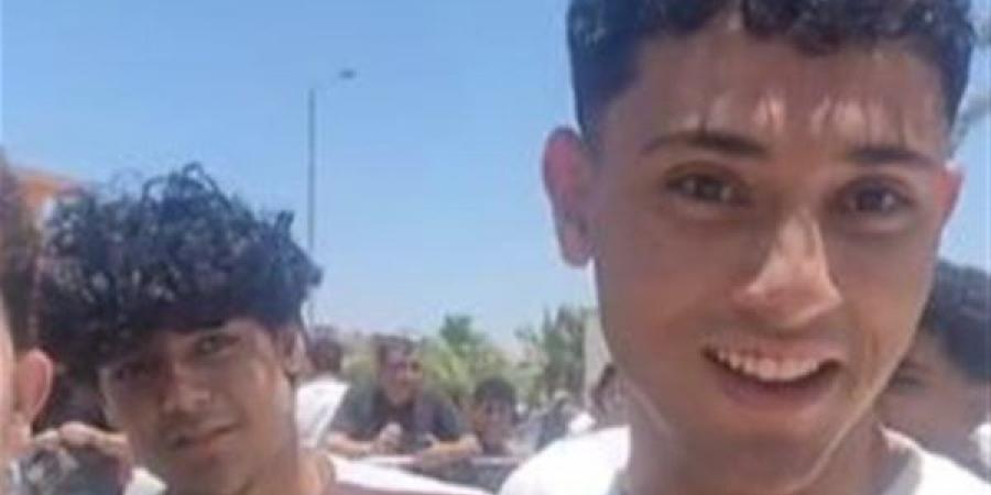بداية خير.. آراء طلاب الثانوية العامة بعد امتحاني التربية الدينية والتربية الوطنية| بث مباشر
