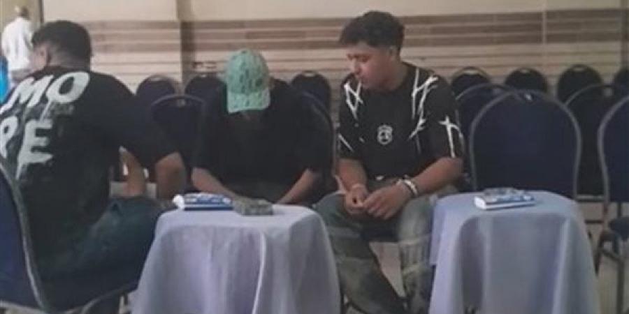 الحزن يسيطر على أسرة بائعة الشاي ضحية الدهس خلال تلقي عزائها | بث مباشر