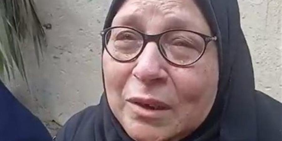 كان عريس جديد.. عمة الفنان الشاب كريم عبد العليم: العربية خبطته وهو راجع من شغله ومات | بث مباشر