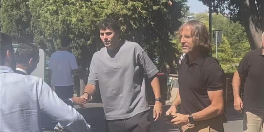 فيديو | عمر فايد يصل إيطاليا قبل إجراء الفحوصات الطبية مع فروزينوني - المساء الاخباري