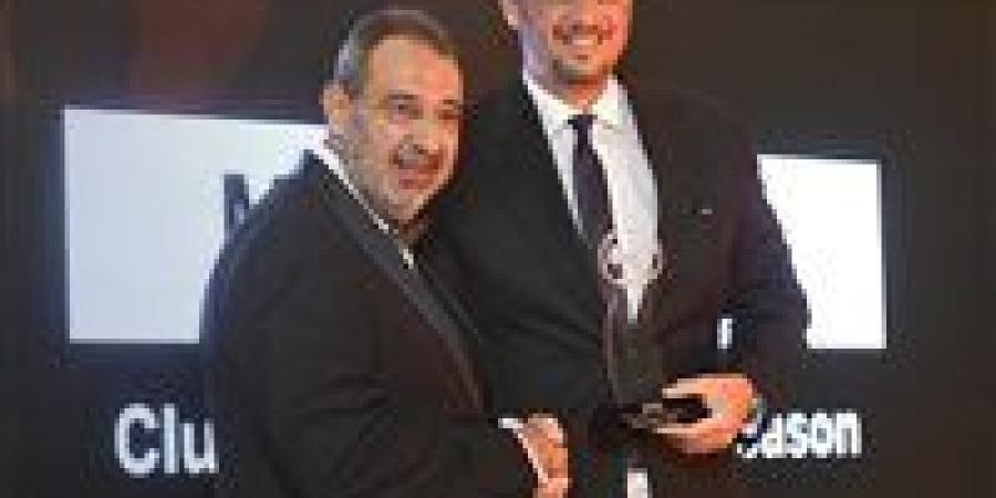 ممدوح عيد أفضل رئيس.. ونجوم بيراميدز يسيطرون على جوائز الأفضل