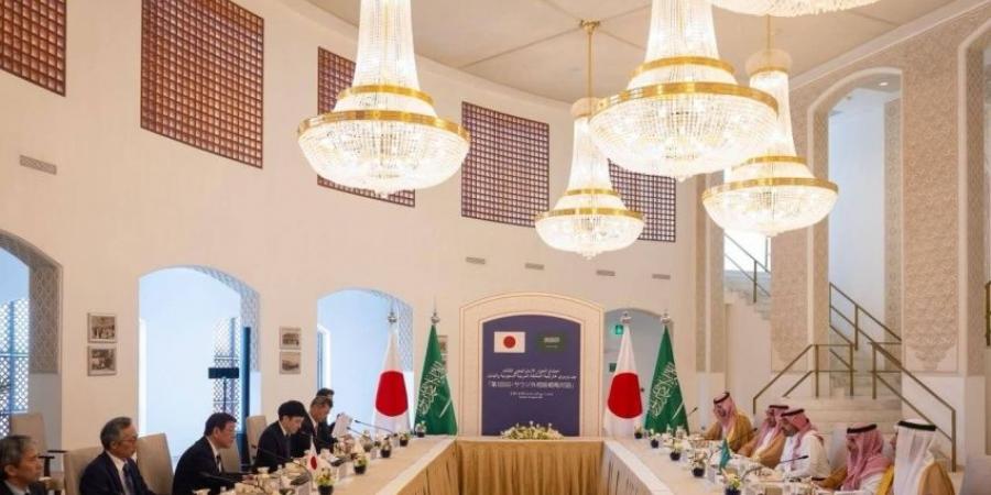 وزير الخارجية يستقبل نظيره الياباني ويعقدان اجتماع الحوار الإستراتيجي الثالث - المساء الاخباري