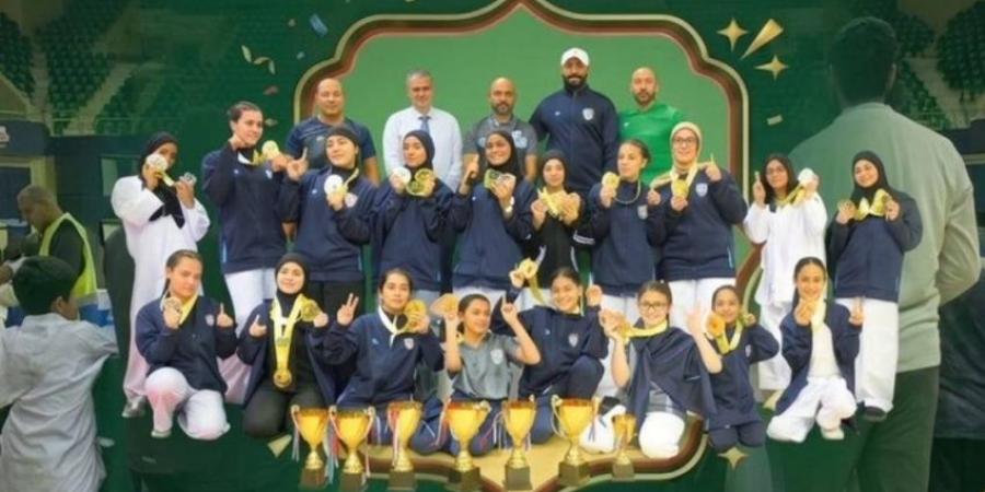 كاراتيه الهداية النسائي يحصد 32 ميدالية ملونة