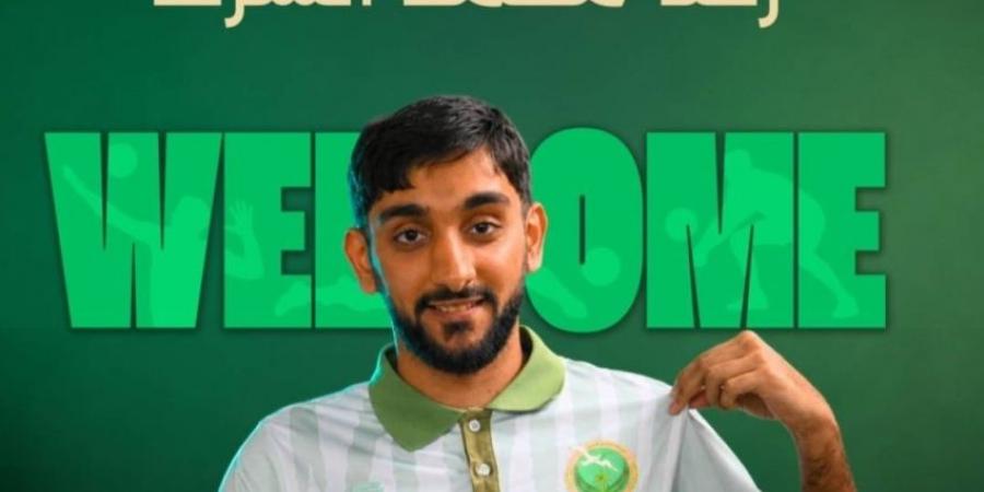 بعد منافسة مع عدة أندية.. اللاعب الشرفا يوقع لطائرة نادي السلام