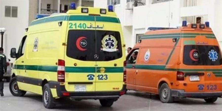 إصابة سكرتير عام محافظة مطروح ومدير مكتبه والسائق في حادث سير | بث مباشر
