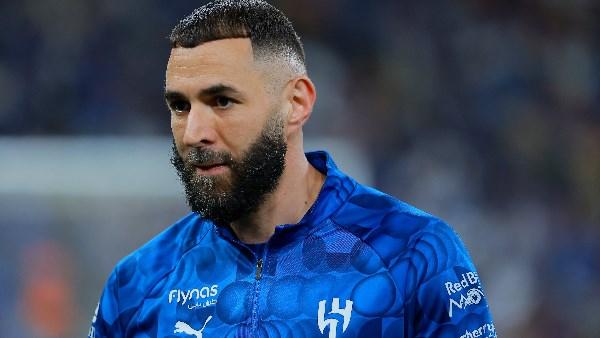 الهلال السعودي يعلن عن إنهاء عقده مع اللاعب بنزيما