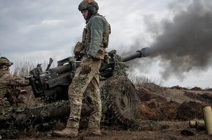 مصرع ثلاثة أشخاص، بينهم طفلان، جراء هجوم روسي على كييف