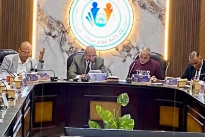 مجلس كلية علوم الرياضة في جامعة المنصورة يراقب تقدم العمل الأكاديمي والإداري