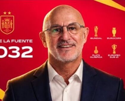 إسبانيا تمدد عقد لويس دي لا فوينتي حتى عام 2032 بعد التتويج الأوروبي ومونديال 2026