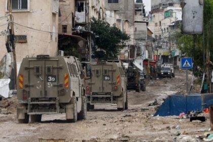 نتنياهو يأمر الجيش والشاباك بتنفيذ عمليات هجومية واعتقالات في الضفة الغربية
