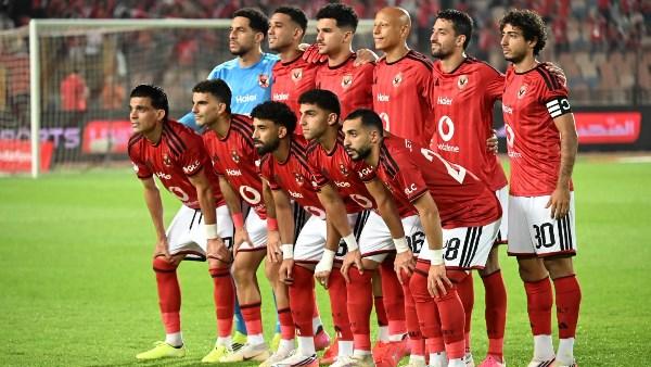 الأهلي يخطط لاستقدام حكام أجانب لمواجهتي الزمالك وبيراميدز