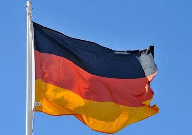 برلين ترفض الشائعات حول مناقشة تشكيل حكومة أقلية بقيادة المسيحيين المحافظين تحت زعامة ميرتس