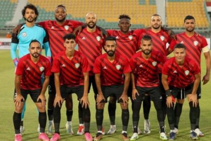 طلائع الجيش يواجه سموحة في مباراة تجمع القمة بالقاع في الدوري المصري