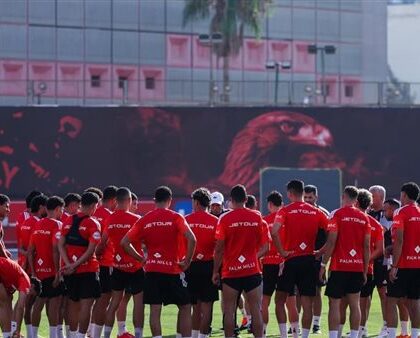 الأهلي يسعى لتحقيق انتصارات جديدة في الدوري أمام أبو قير للأسمدة
