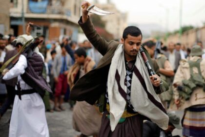 قيادي حوثي يؤكد عدم استهداف مكة المكرمة