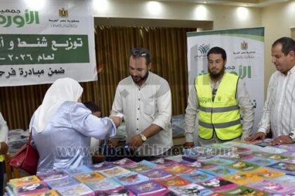 توزيع 500 شنطة ومستلزمات مدرسية على الطلاب الأولى بالرعاية بحضور وكيلة التضامن في الفيوم