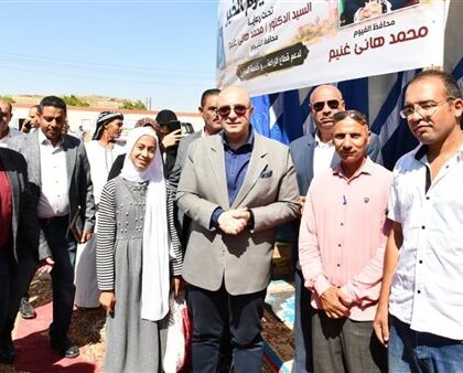 محافظ الفيوم يشدد على أهمية التواصل المباشر مع المواطنين لحل مشكلاتهم بطرق واقعية