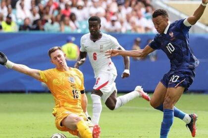 زيدان يحدد المركز المفضل لمبابي ويعلن موقفه بشأن قيادة منتخب فرنسا