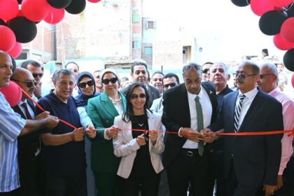 محافظ البحيرة ت inaugura مدرسة عزبة طلعت للتعليم الأساسي في إيتاي البارود مع عرض صور للحدث