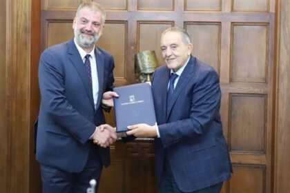 غرفة الإسكندرية ت honored قنصل عام روسيا الاتحادية في حفل وداعه