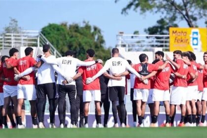 مواجهة منتخب مصر في القميص الأحمر أمام جنوب السودان بالزي الأبيض