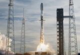 شركة SpaceX تطلق قمر اتصالات على متن المهمة رقم 700 لصواريخ Falcon