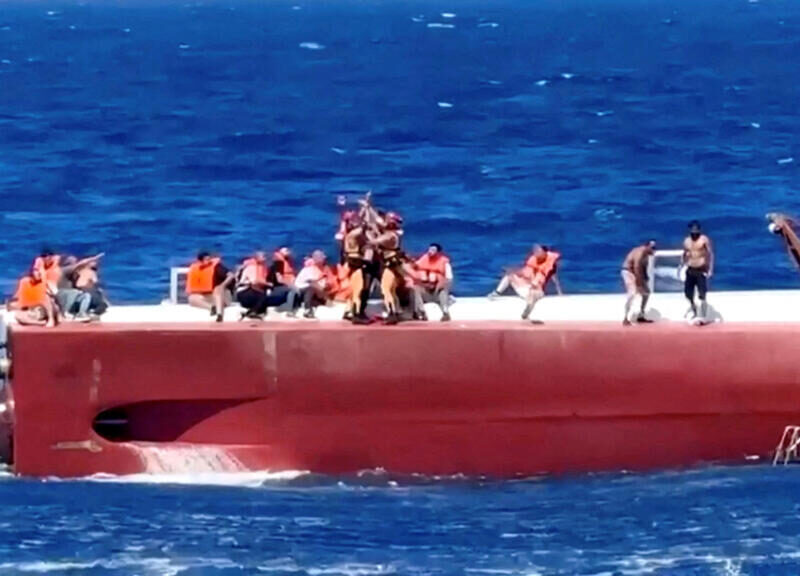 زيادة عدد الوفيات في كارثة عبارة قبرص إلى 12 شخصًا و16 آخرين مفقودين