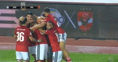 ياسر إبراهيم يصنع الفارق بصاروخية ويقود الأهلي لفوز مهم على سموحة في الدوري