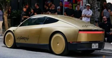 سيارة المستقبل.. إيلون ماسك يطلق رسميًا رحلات Tesla Cybercab فى شوارع أوستن