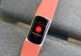 جوجل تحضر مفاجأة لعشاق اللياقة البدنية.. سوار Fitbit جديد قد يأتى بـWear OS