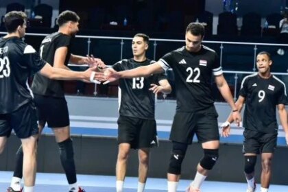 منتخب مصر للطائرة يفوز على جامبيا 3-1 في افتتاح بطولة أفريقيا بتونس