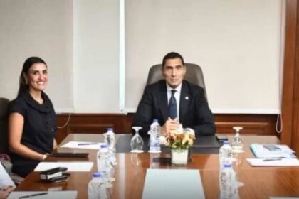 وزير الرياضة يناقش تحضيرات المنتخب الوطني مع رئيس اتحاد الإسكواش