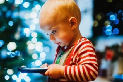 آبل تعلن عن ميزات جديدة لتعزيز حماية الأطفال عبر آيفون وآيباد وماك