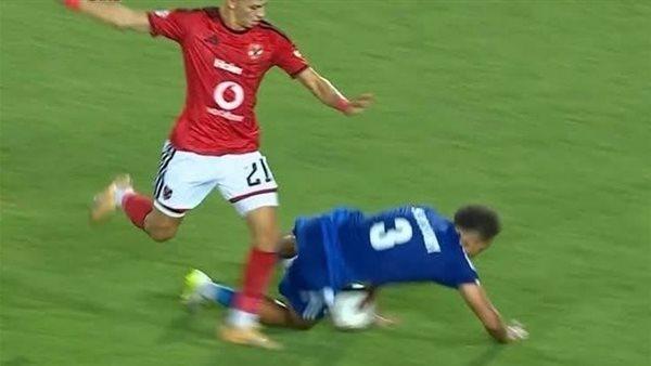 بدء الشوط الثاني من مباراة الأهلي وسموحة في الدوري