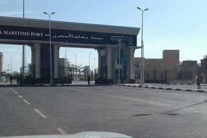 تداول أكثر من 19 ألف طن و736 شاحنة من البضائع العامة والمتنوعة في موانئ البحر الأحمر