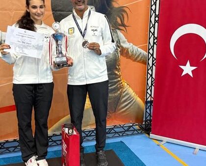 سارة حسني تكتب فصلًا جديدًا في التاريخ بتحقيقها فضية وبرونزية في كأس العالم لسلاح الشيش بتركيا