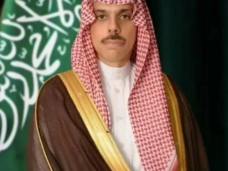 وزير الخارجية يتحدث هاتفياً مع نظيره اليوناني