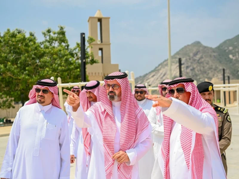 نائب أمير جازان يقوم بزيارة ميدانية لمشروع تطوير مطل محافظة العارضة