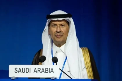 عبدالعزيز بن سلمان يؤكد أهمية دمج الطاقة النووية في مزيج الطاقة السعودي
