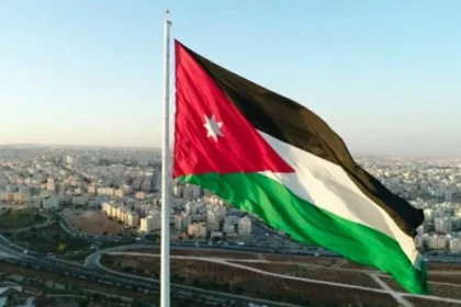 الأردن: استهداف مكة عبر طائرة مسيّرة يعد انتهاكاً لسيادة السعودية