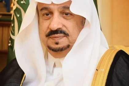 أمير الرياض يستعرض إنجازات الجهات الحكومية ويدعم جهود التنمية