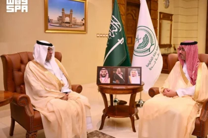 محافظ جدة يستعرض إنجازات “تعزيز الصحة العامة”